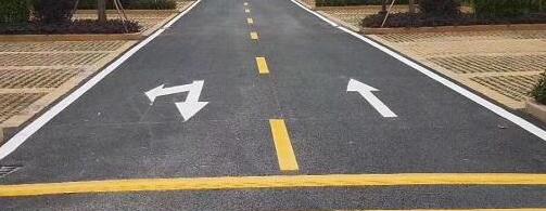 企業(yè)廠區(qū)道路劃線首選——江蘇中穎，專業(yè)、優(yōu)質(zhì)，讓安全出行無憂